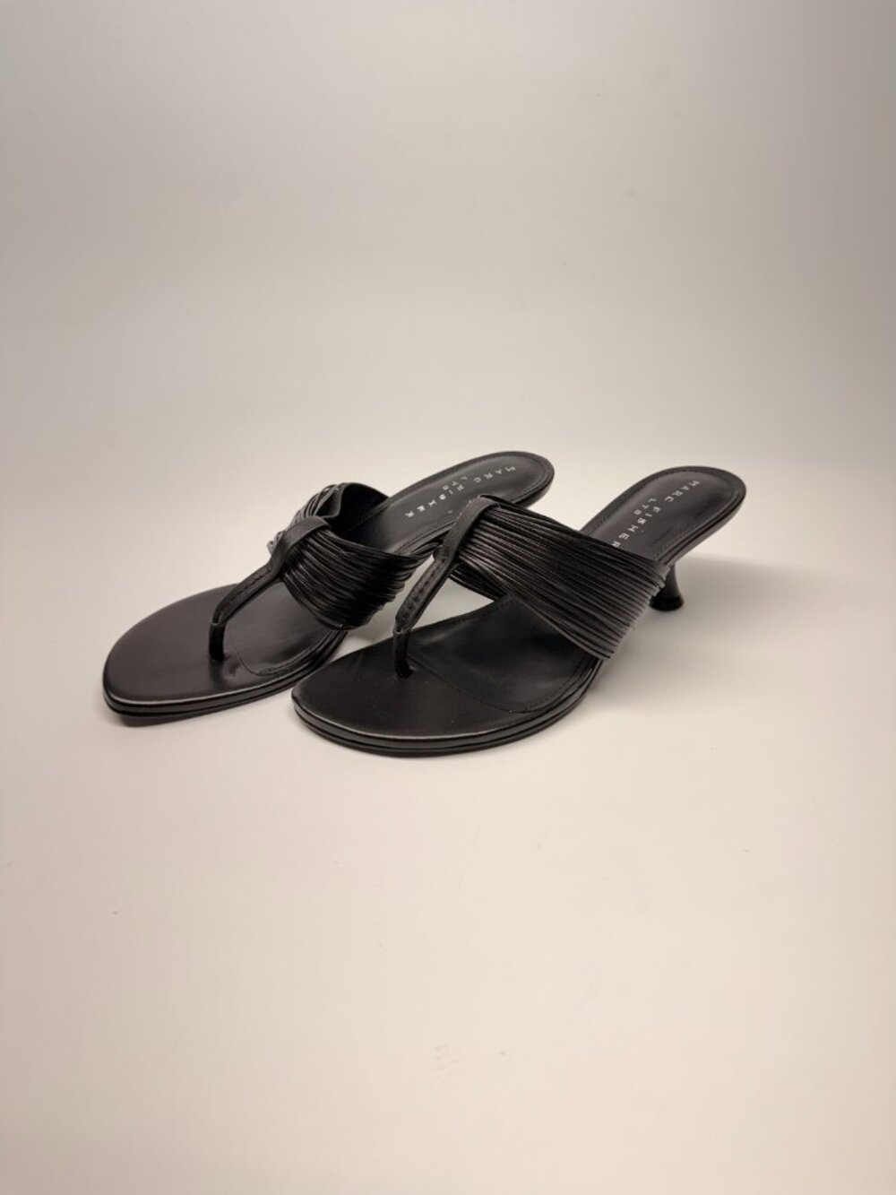 Marc Fisher Womens Pamilla Leather Heeled Thong Sandal Sz 10 M